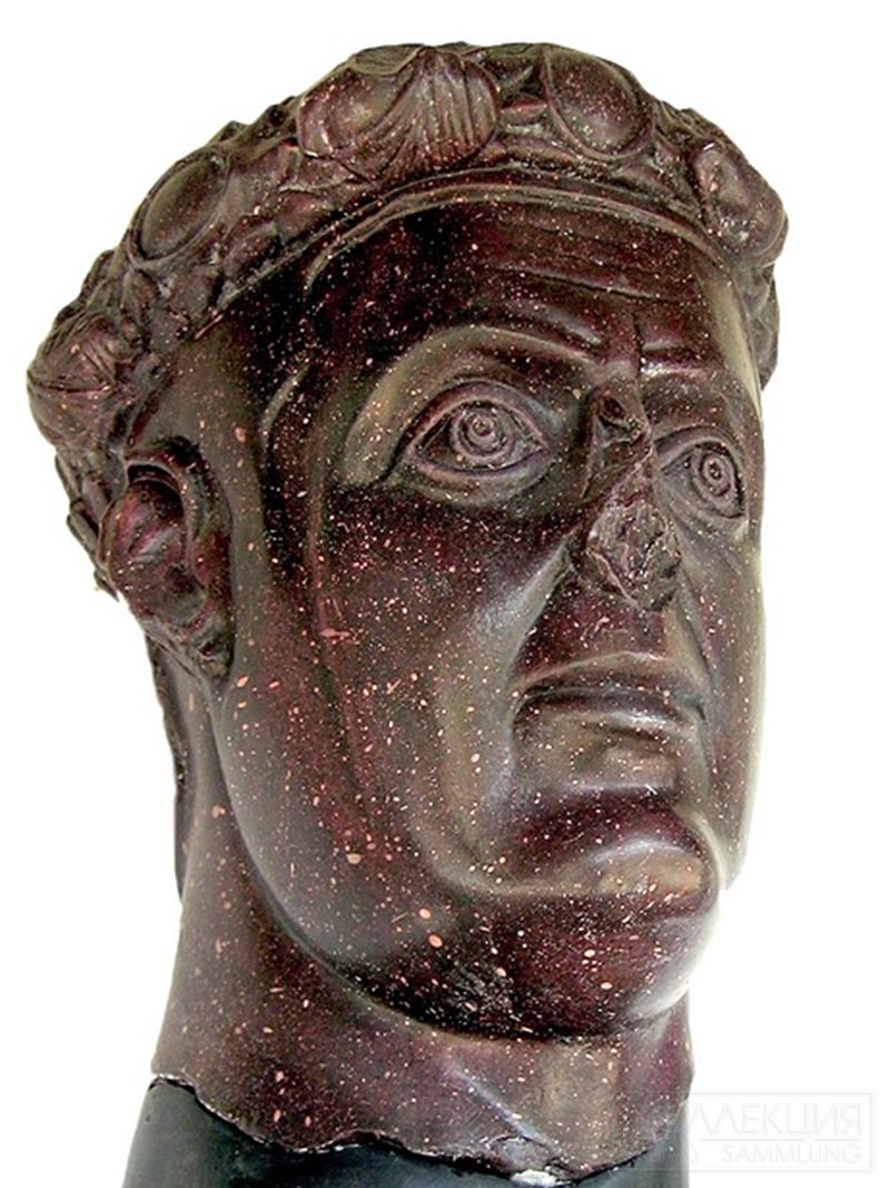 Император Галерий (305–311). Порфировый потрет