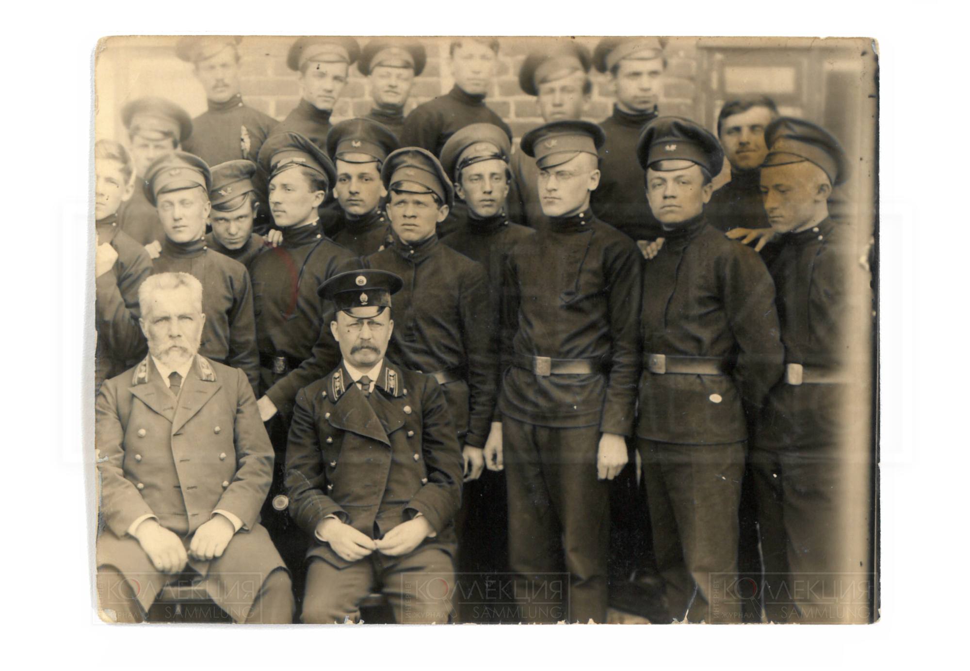Фотография с гимназистами и преподавателями. До 1917. Коллекция Михаила Тренихина