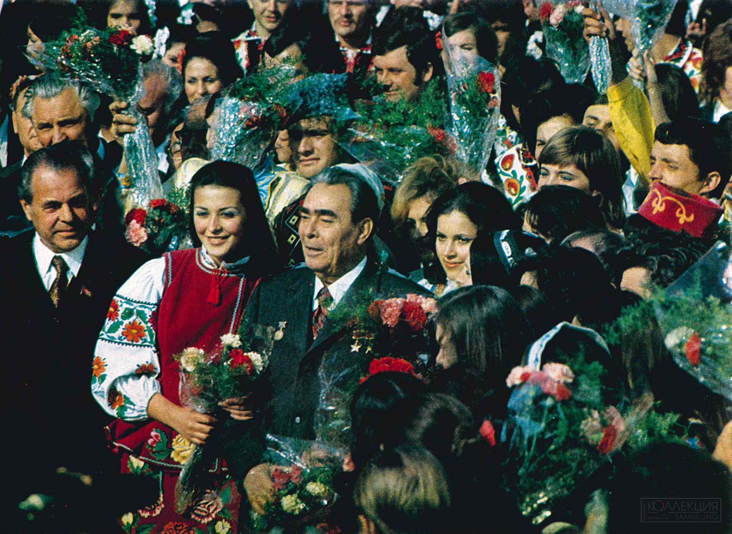 Генеральный секретарь ЦК КПСС товарищ Л.И. Брежнев в Кишинёве на праздновании 50-летия образования Молдавской ССР и создания Коммунистической партии Молдавии. 1974 год
