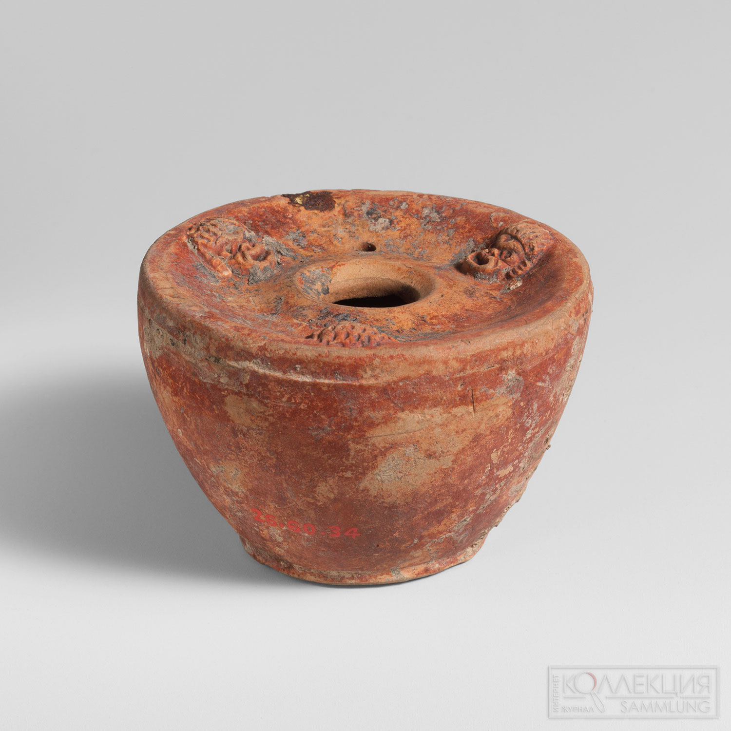 Керамическая (терракотовая) чернильница (I-II век н.э.)