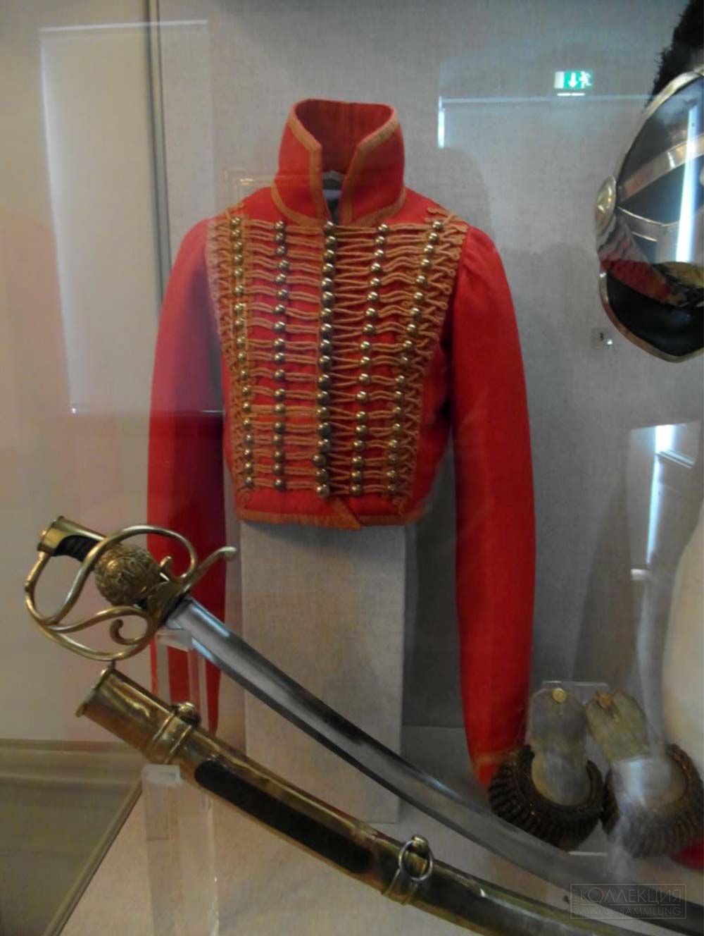 Сабля гвардейских шеволежеров Королевства Вестфалия, принадлежавшая генералу Вольфу. Из коллекции замка Фридрихштайн в Бад-Вильдунгене. Фото из сети интернет 