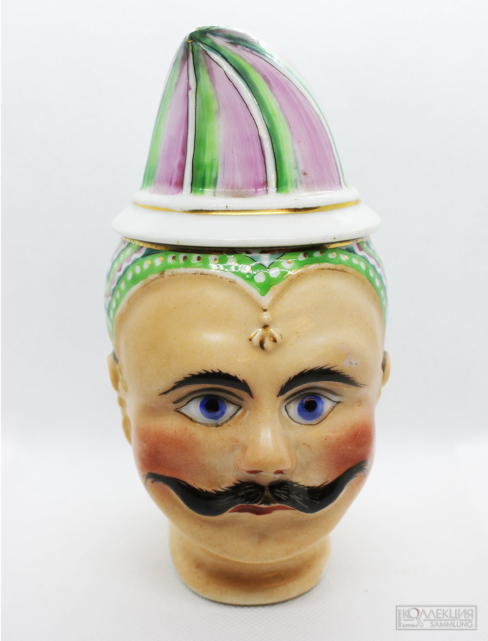 Кружка фарфоровая в виде головы восточного персонажа. Из собрания Музея В.А. Тропинина