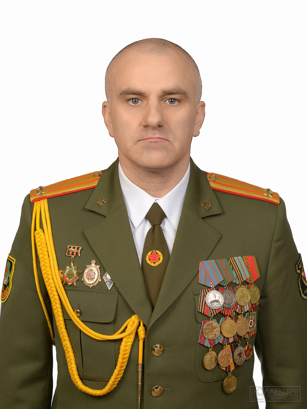 Подполковник А.П. Трубеко, с 2012 г. по 2021 г., командир 52 оспб. На парадной форме у него шитая нарукавная нашивка военнослужащего 52 оспб образца 2017 года. Фото 2019 г.