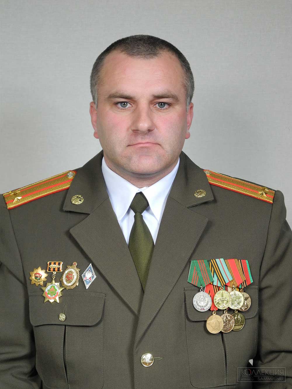 Подполковник А.П. Трубеко, бывший командир 52 оспб со знаком «За актыўны пошук» в 2011 году