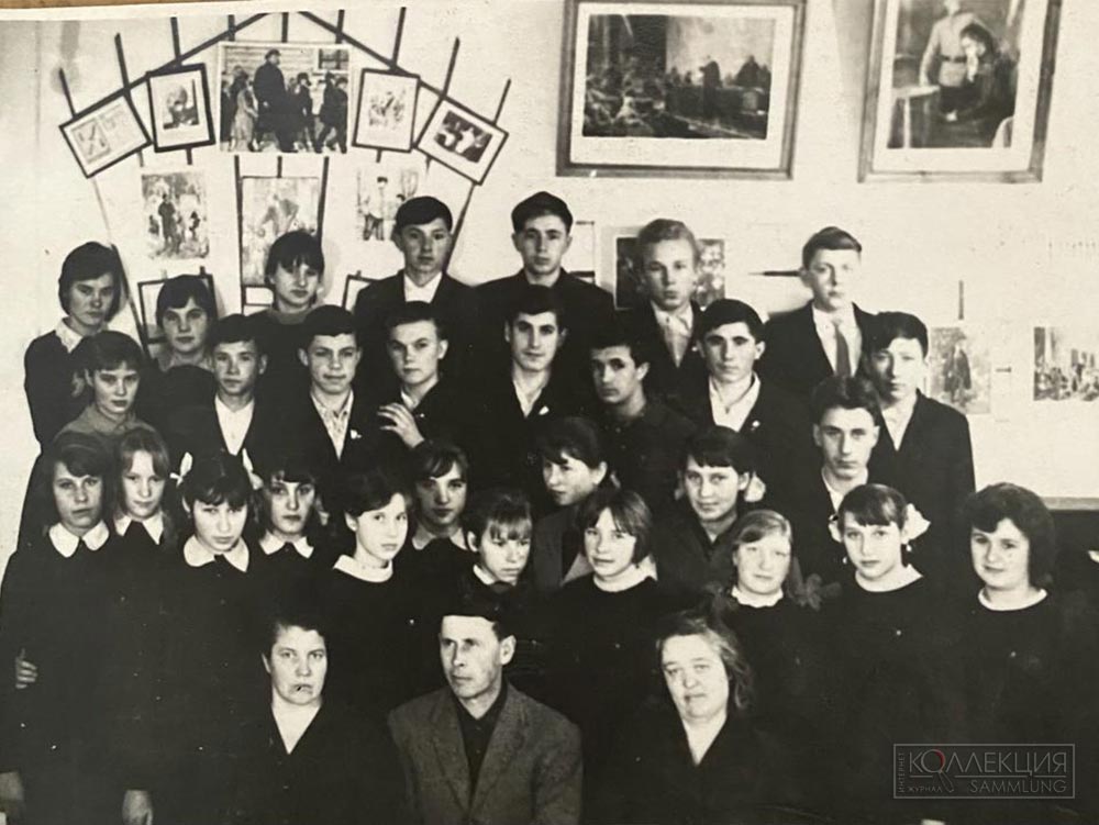 Дмитрий Спиридонович Скрипко в школе с учениками старшие классы