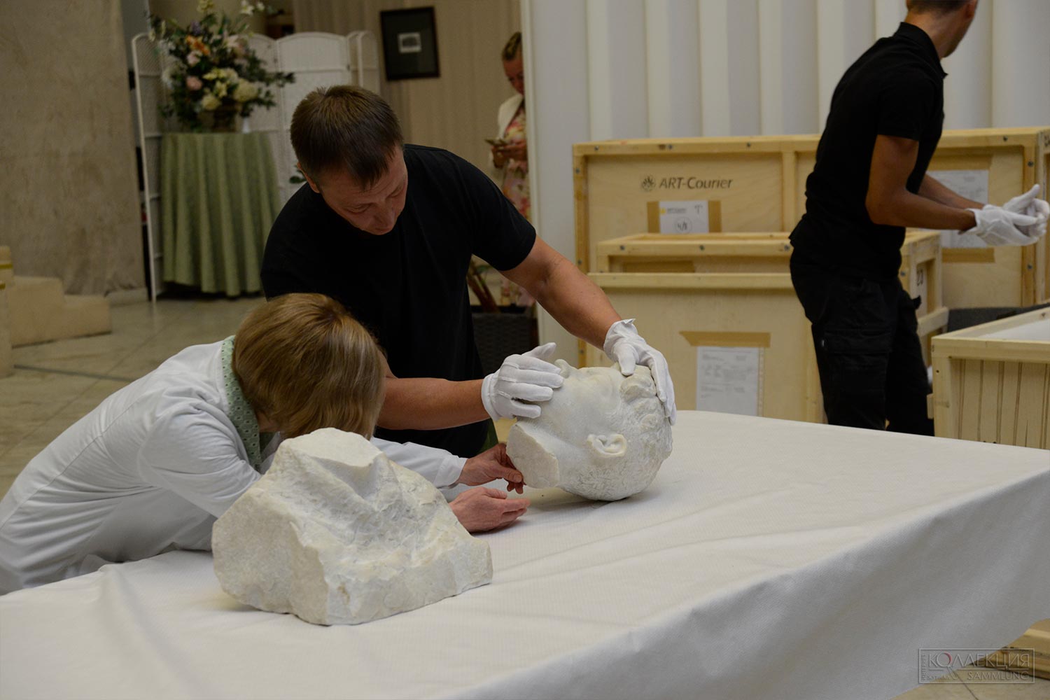 Русский музей реставрирует таганрогские шедевры пострадавшие при взрыве