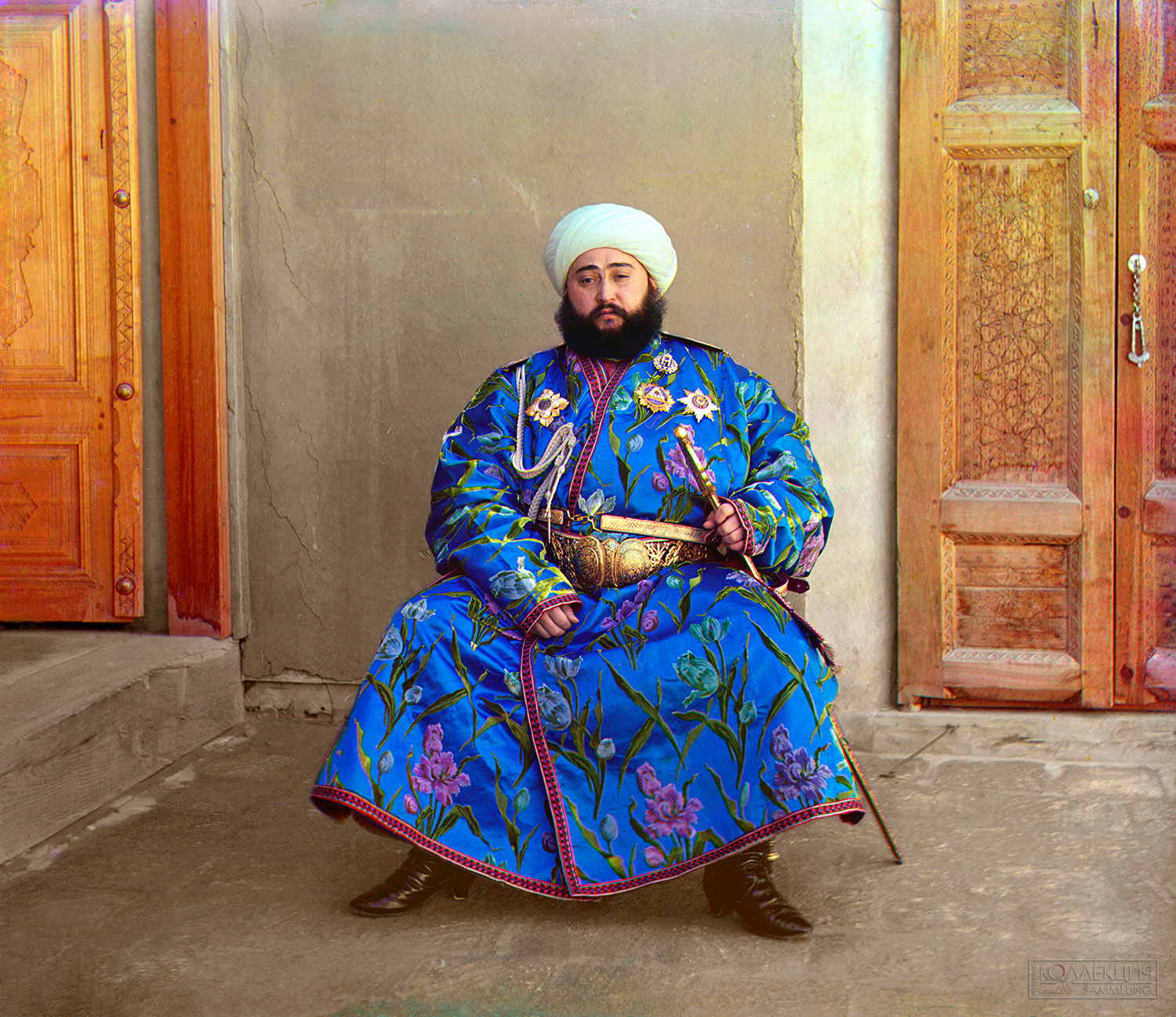 Цветная фотография Сеид Алим-хана, снятая С. М. Прокудиным-Горским в 1911 году. Фото из сети Интернет