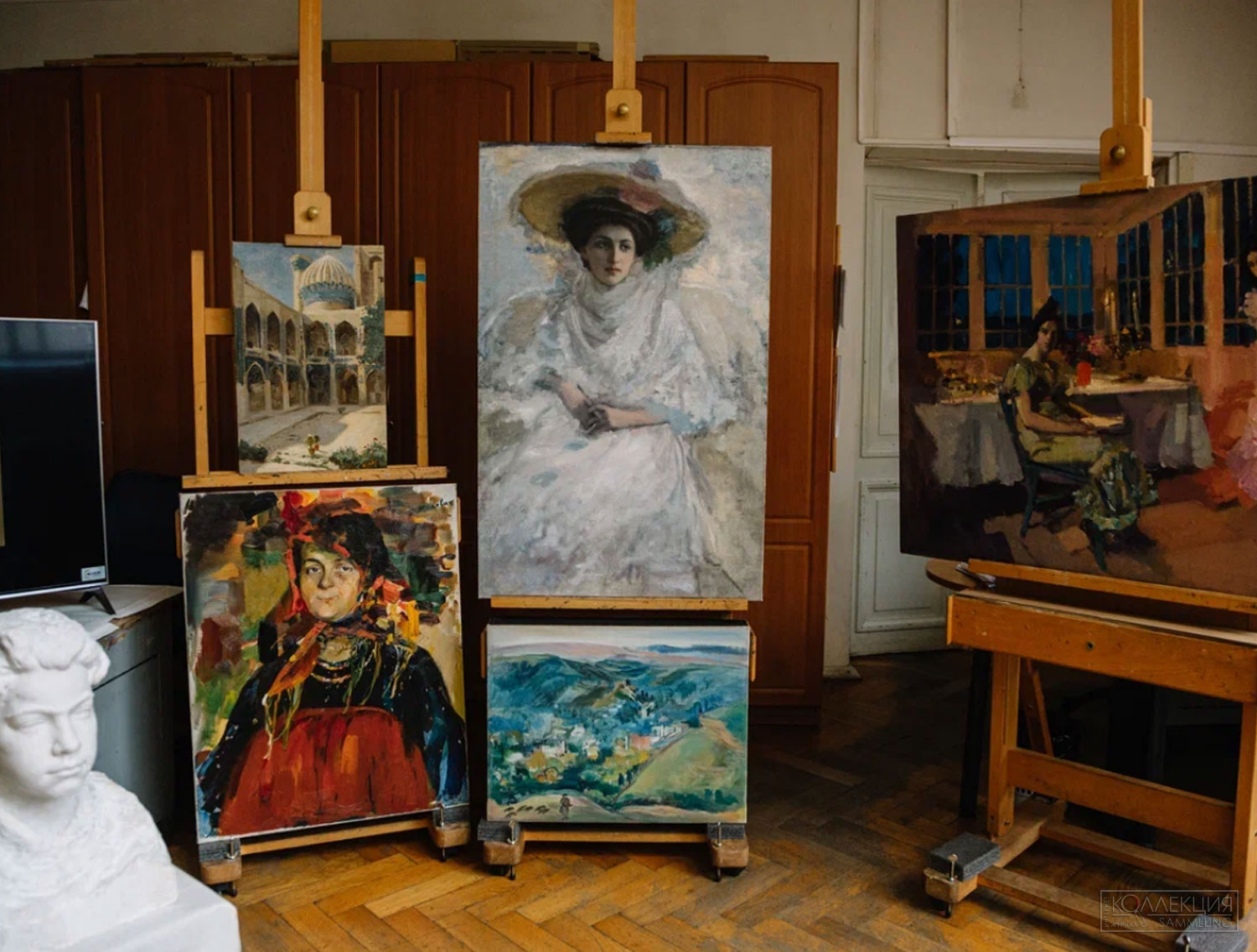 Русский музей завершает реставрацию картин, пострадавших при взрыве в Таганроге