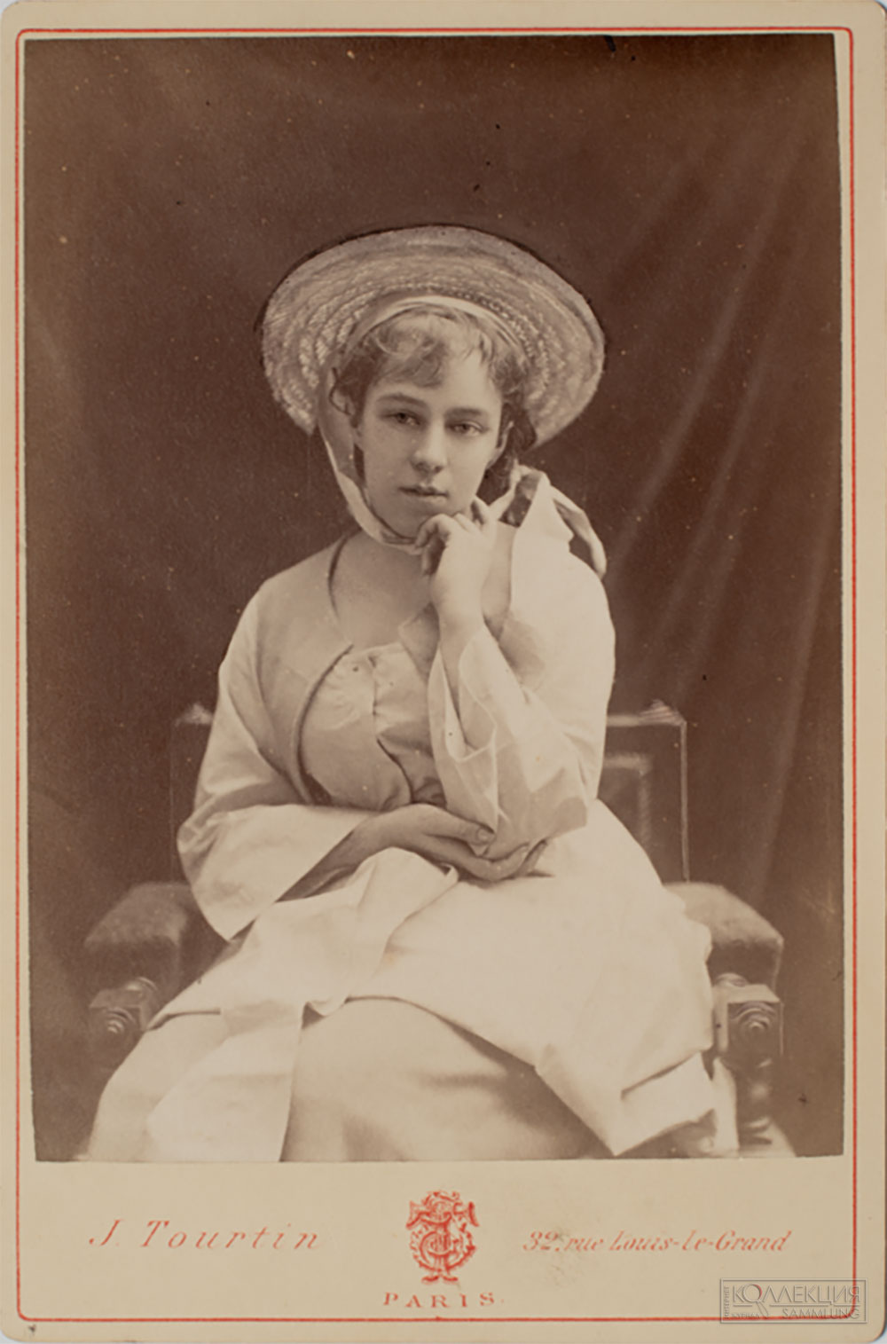 Туртен Э. (фотограф). Портрет Е.Ф. Шаховской-Глебовой-Стрешневой. Картон, альбуминовый отпечаток. 1870-е гг. (Атрибуция В. Ступака). ГИМ