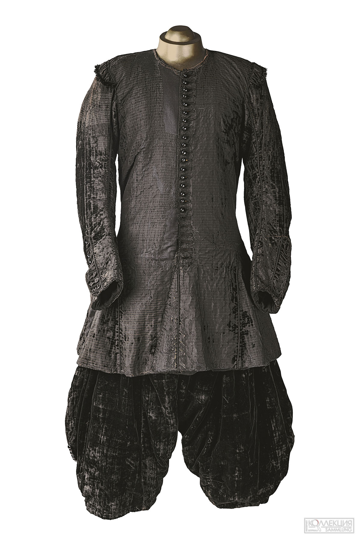 Кафтан и штаны. Принадлежали царю Петру I. Голландия, конец XVII в. Музеи Московского Кремля