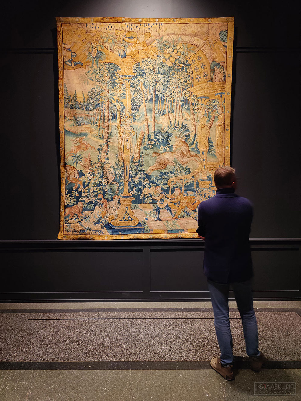 Шпалера "Вердюра" (фрагмент). Южные Нидерланды, Ауденарде. Последняя четверть XVI века. Шерсть, шёлк; шпалерное ткачество. ГМИИ им. А.С. Пушкина (Фрагмент)