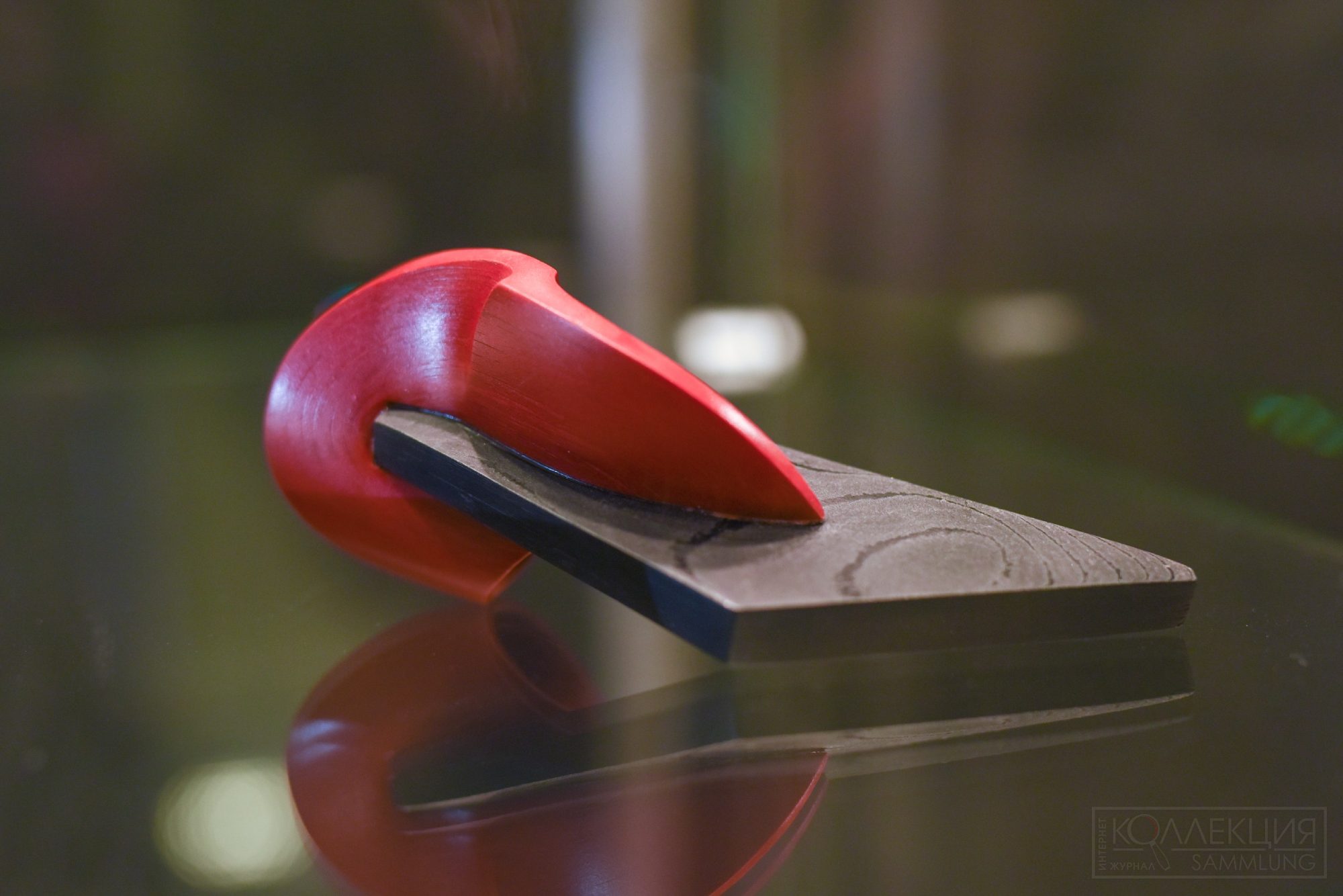 Кольцо Вулкан. Бумага, акрил