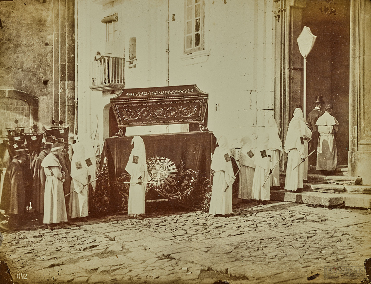 Зоммер Д. Неаполь. Похороны. Шествие Конгрегации Святого Франциска. Около 1867–1873. ГТГ