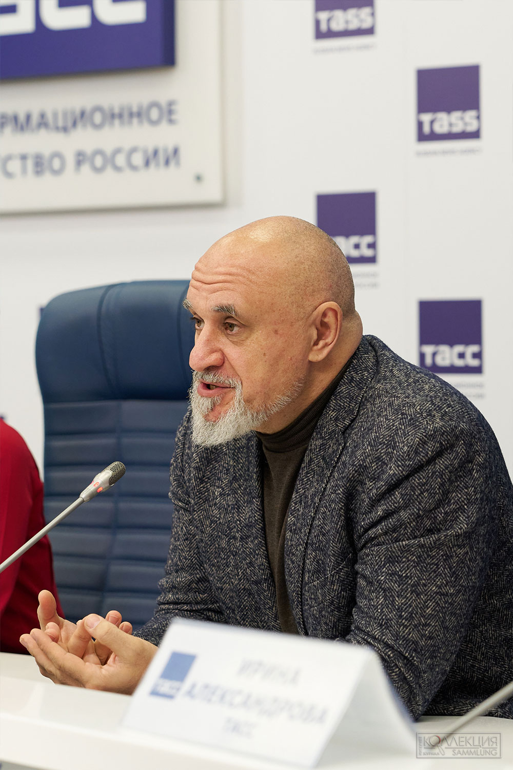 Максим Атаянц, член-кор­рес­пондент Рос­сийской ака­демии архитектуры и строи­тельных наук, заслу­жен­ный архитектор РФ, препо­даватель истории архитектуры и ар­хитектур­ного проек­тирова­ния Санкт-Пе­тер­бургской ака­демии худо­жеств