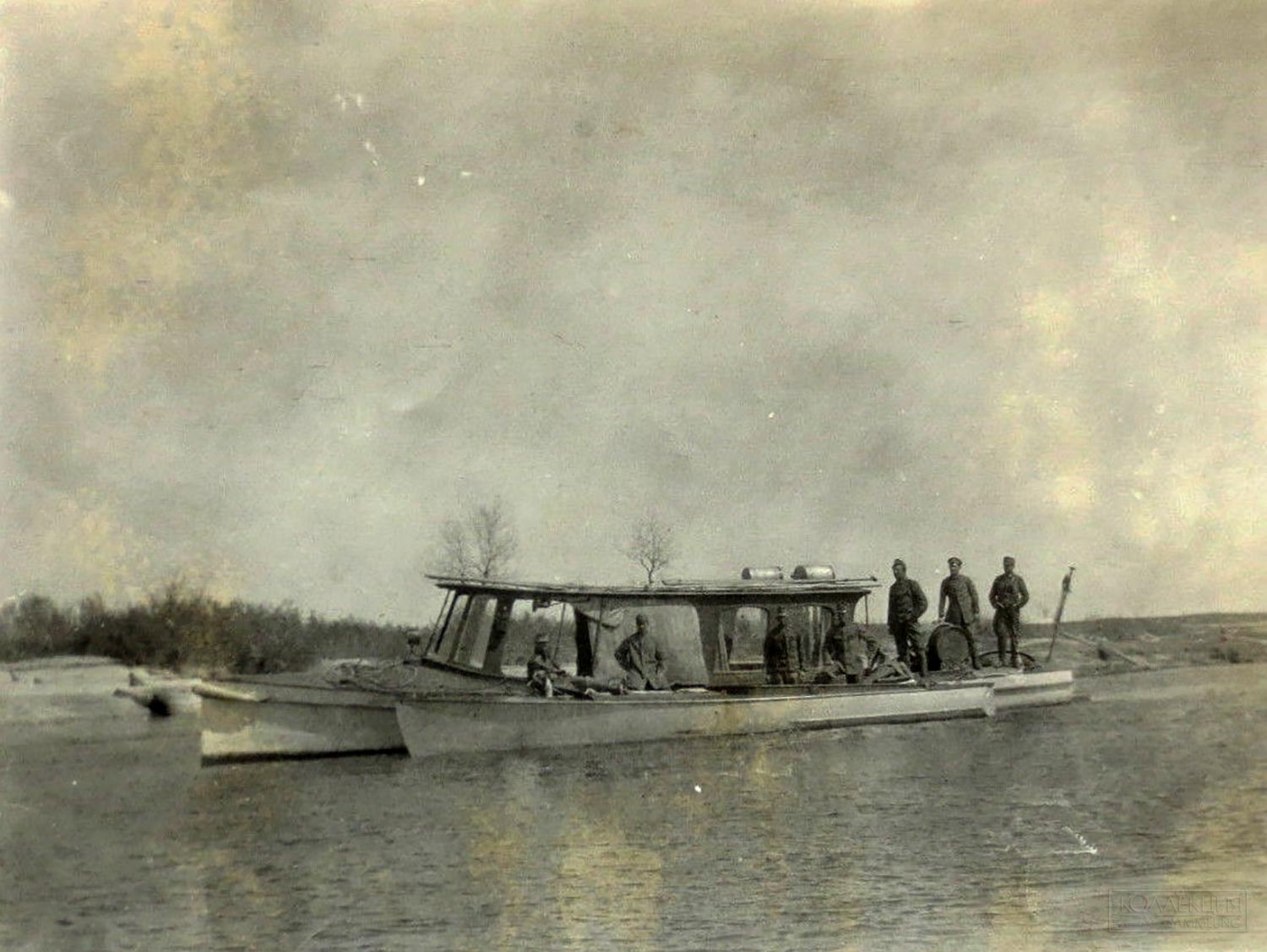 Фото Отто Фаузера №272. Моторные лодки в Збереже (Die Motorboote bei Zbereze 11.05.17).