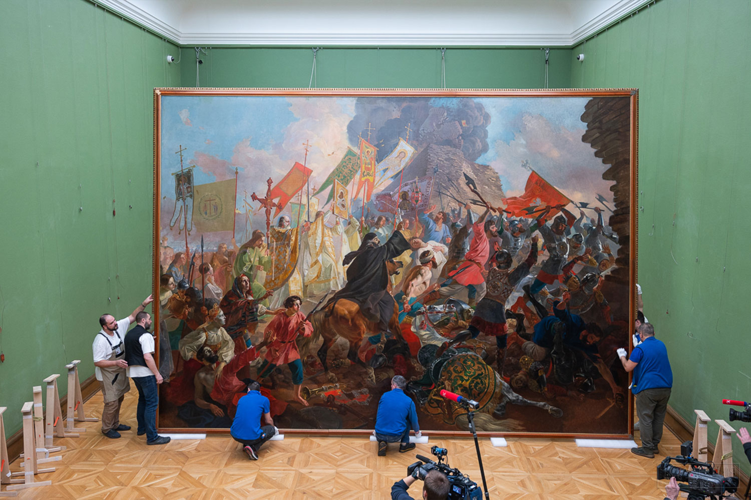 рюллов К.П. Осада Пскова польским королём Стефаном Баторием в 1581 году. 1839-1843. Холст, масло, 482×675. ГТГ