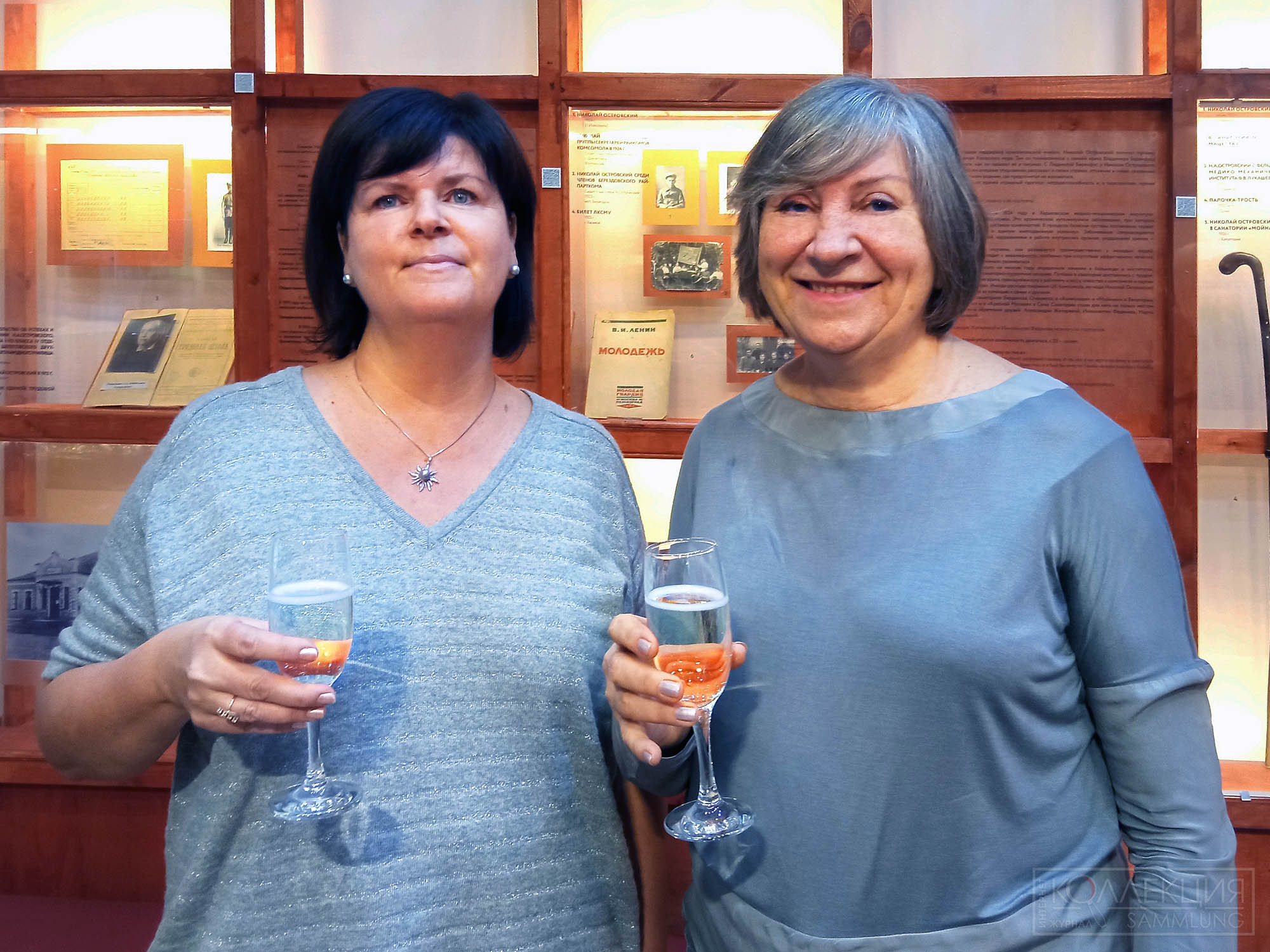 Коллекционеры Татьяна Полянцева и Ольга Манцурова