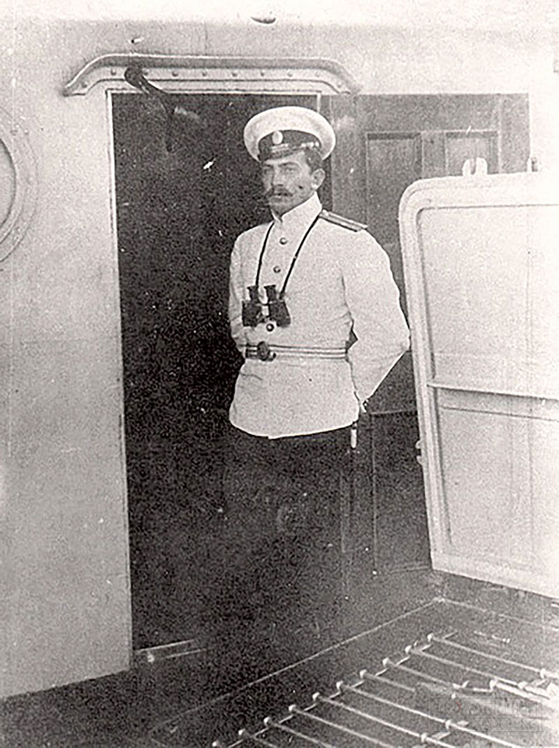 Мичман Рогозин Александр Иванович