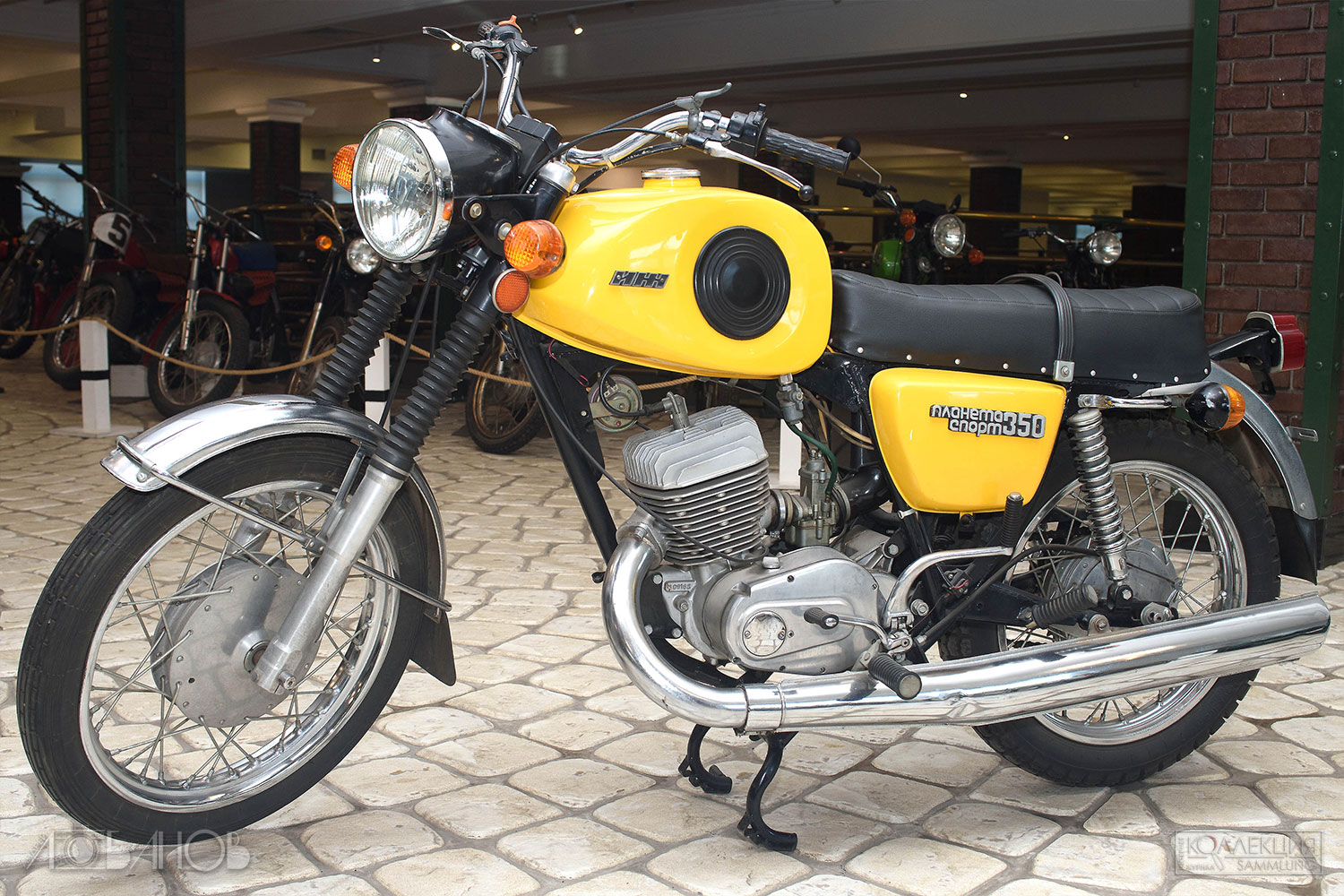 Мотоцикл "Иж Планета Спорт 350" (Иж ПС-350). Выпускался Ижевским машиностроительным заводом (ИМЗ) с 1974 года. Разработан при участии Японии