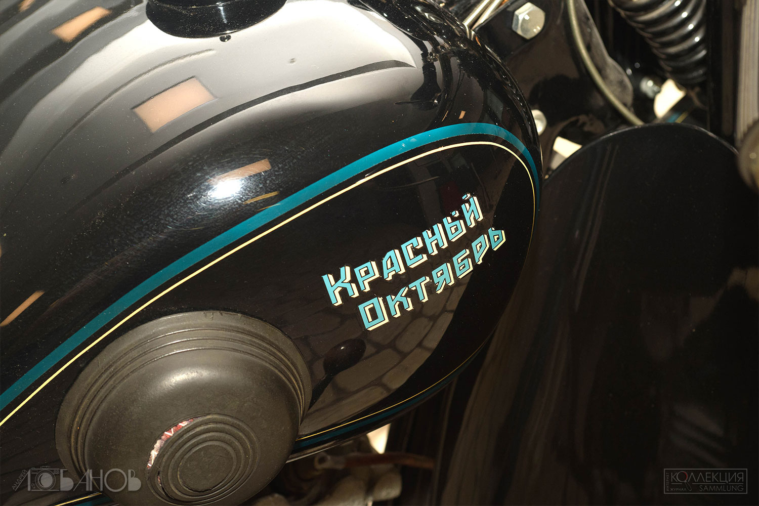 Л-300 — первый советский крупносерийный мотоцикл. Выпускался серийно с сентября 1930 по 1939 год в Ленинграде сначала на заводе «Промет» треста ТРЕМАСС (до 1933), затем на заводе Красный Октябрь (с 1933)