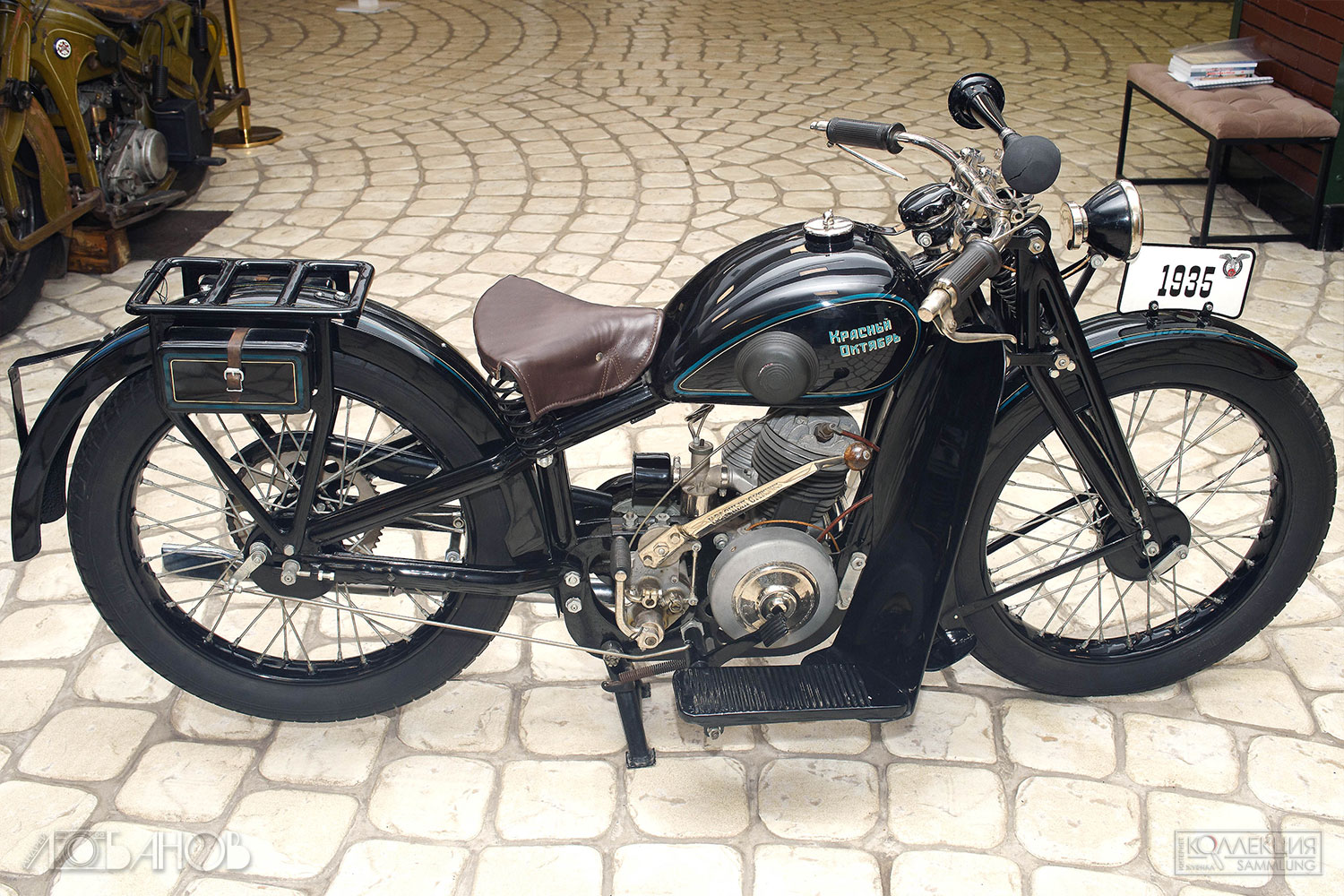 Л-300 — первый советский крупносерийный мотоцикл. Выпускался серийно с сентября 1930 по 1939 год в Ленинграде сначала на заводе «Промет» треста ТРЕМАСС (до 1933), затем на заводе Красный Октябрь (с 1933)