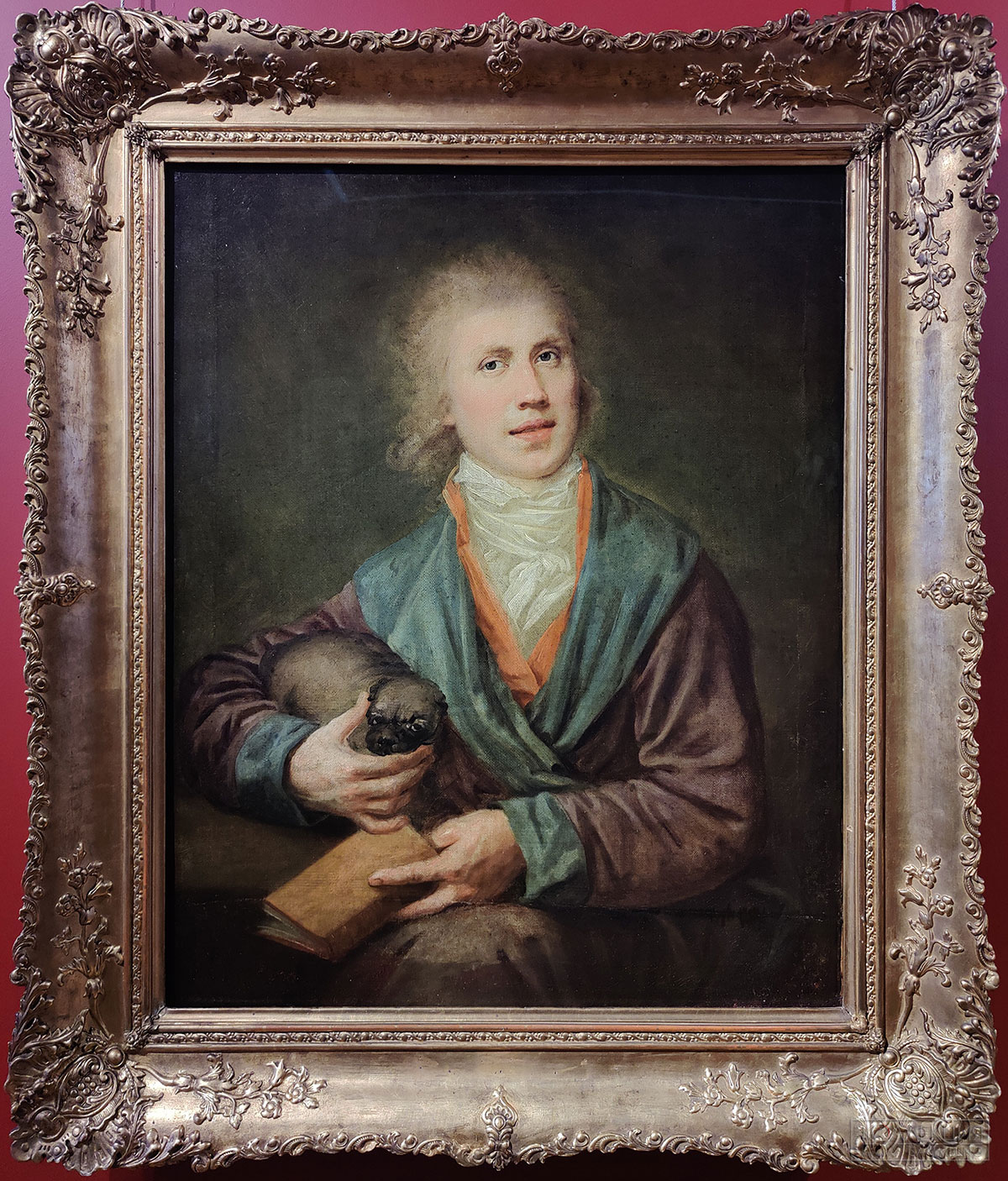 Смирновский И. (до 1783 - не ранее 1825). Портрет молодого человека с мопсом. Конец 1790-х. Холст, масло. 82.3 х 66. ГТГ