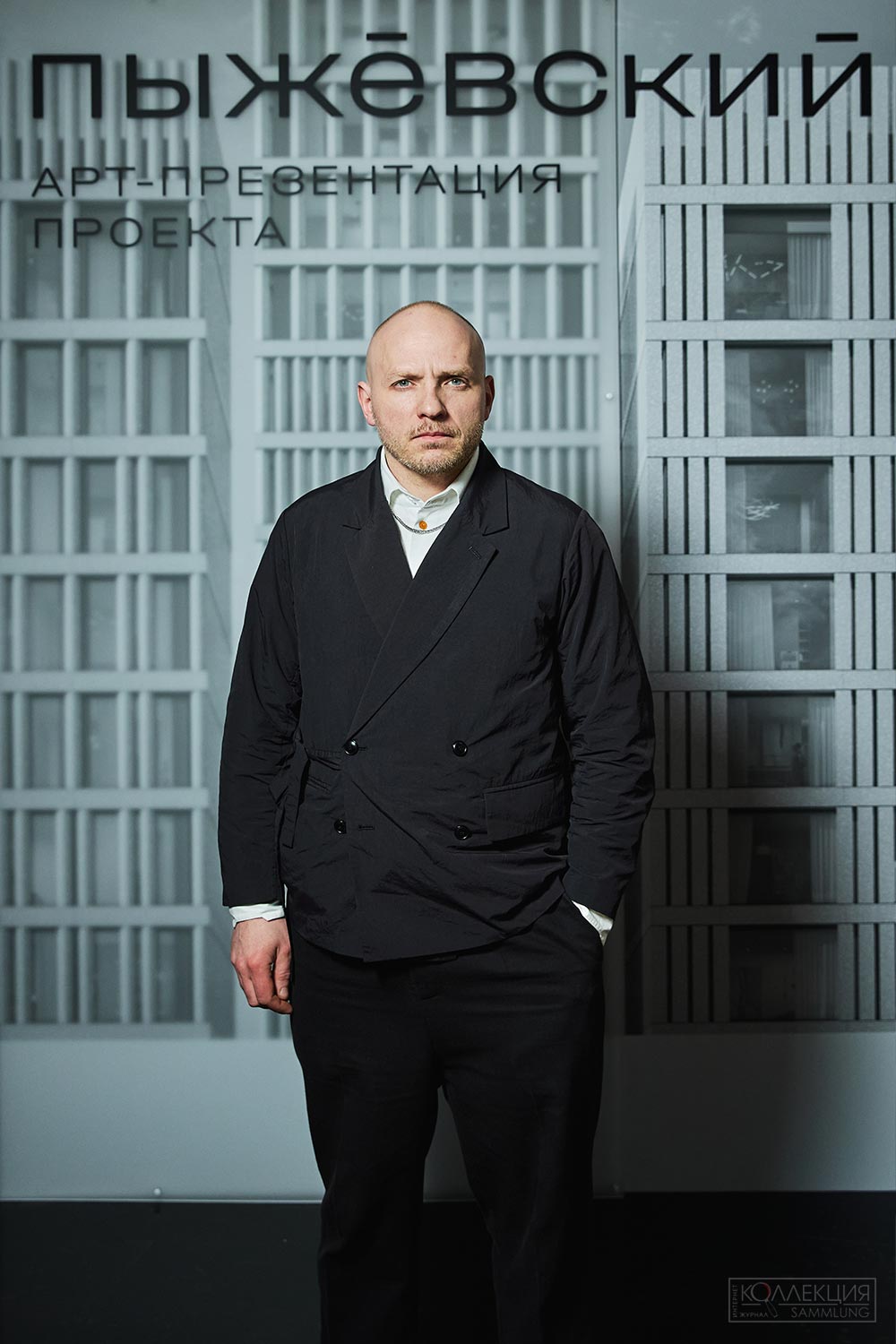 Куратор выставки Алексей Масляев