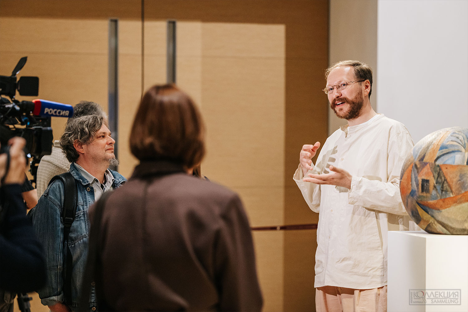 Игорь Волков, куратор выставки, хранитель музейных предметов I категории Государственной Третьяковской галереи. Фотограф Светлана Андрюхина