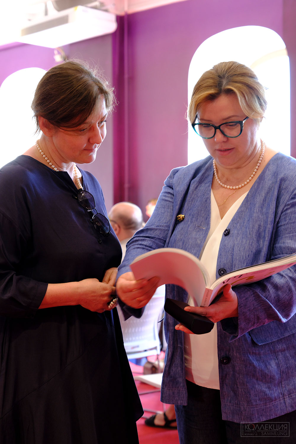 Юлия Струкова, журналист телеканала "Культура" и Елена Корнилова, основатель журнала "АРТ наследие"