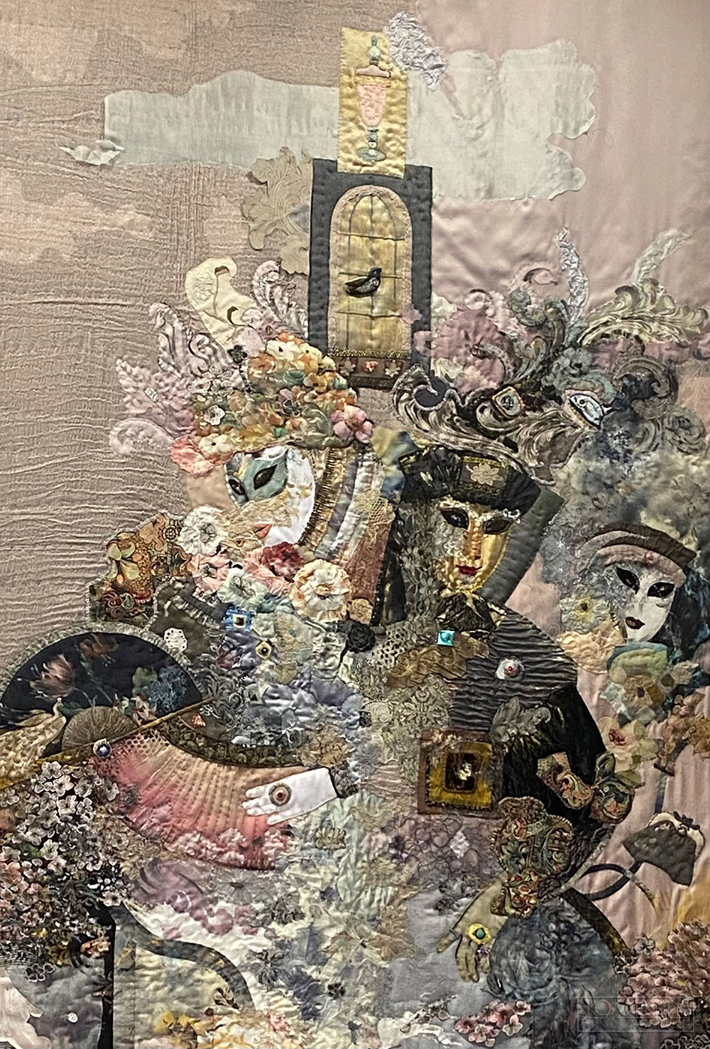 Мурадова Н.В. Венеция. Маски. 2024. Текстиль, авторская техника, 315 х 142. Фрагмент. Собственность и фото автора