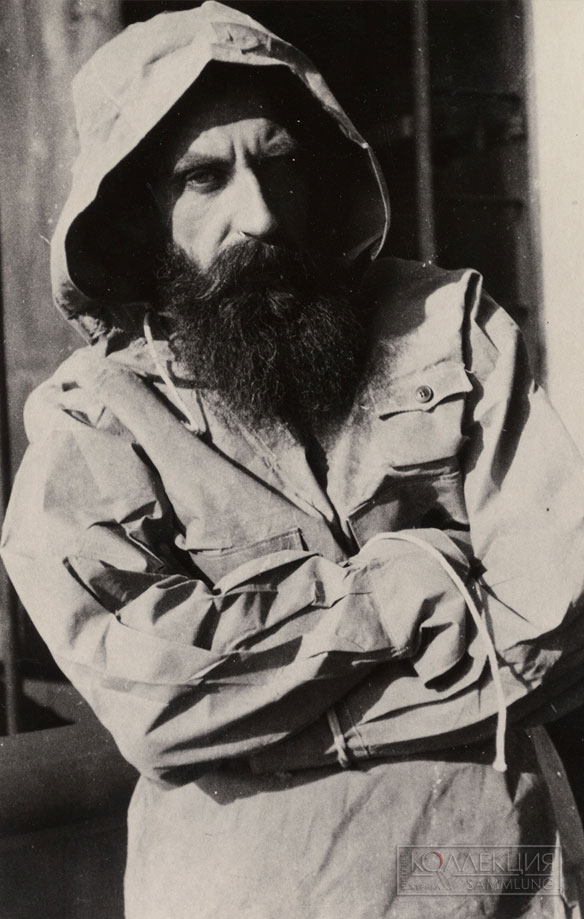 Отто Юльевич Шмидт (1891-1956) на борту "Сибирякова". 1932